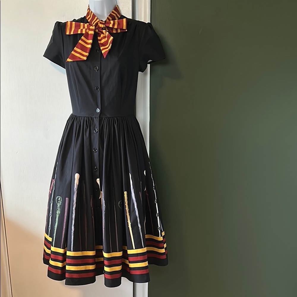 Unique Vintage x HP Gryffindor Wand Dress - Picture 2 of 10